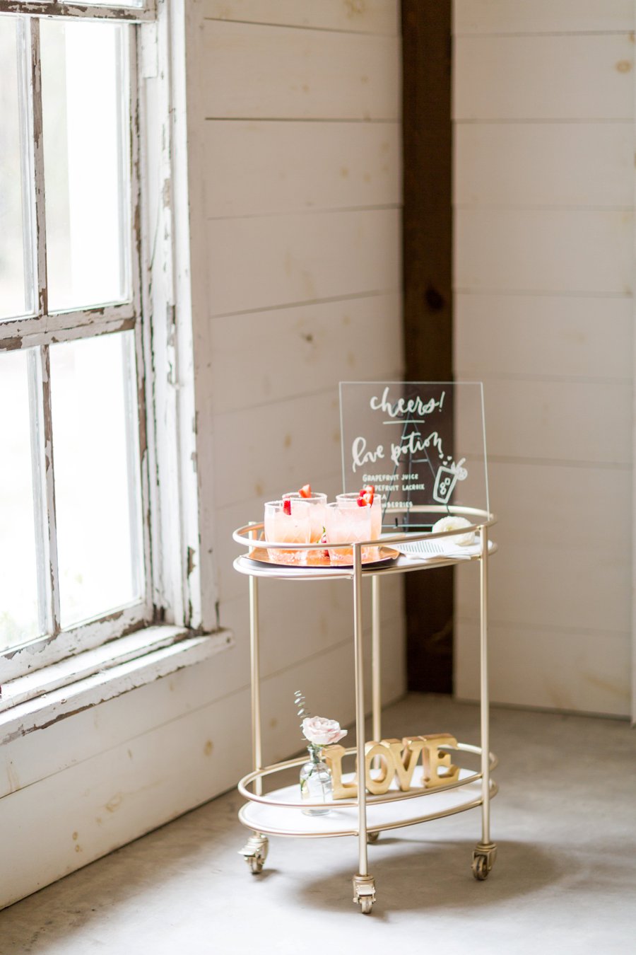 Modern Romantic Black & Mauve Valentines Day Wedding Ideas via TheELD.com