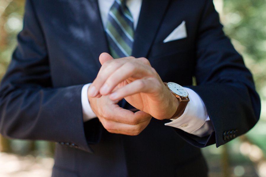 A Red, Green, & White Rustic Elegance Pennsylvania Wedding via TheELD.com