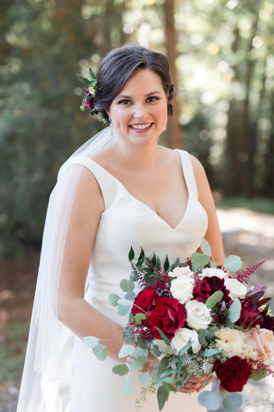 A Red, Green, & White Rustic Elegance Pennsylvania Wedding via TheELD.com