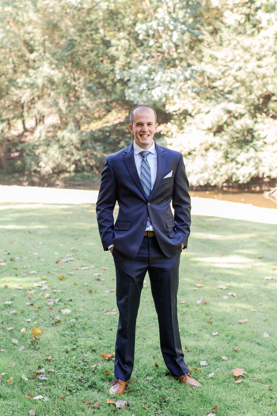 A Red, Green, & White Rustic Elegance Pennsylvania Wedding via TheELD.com