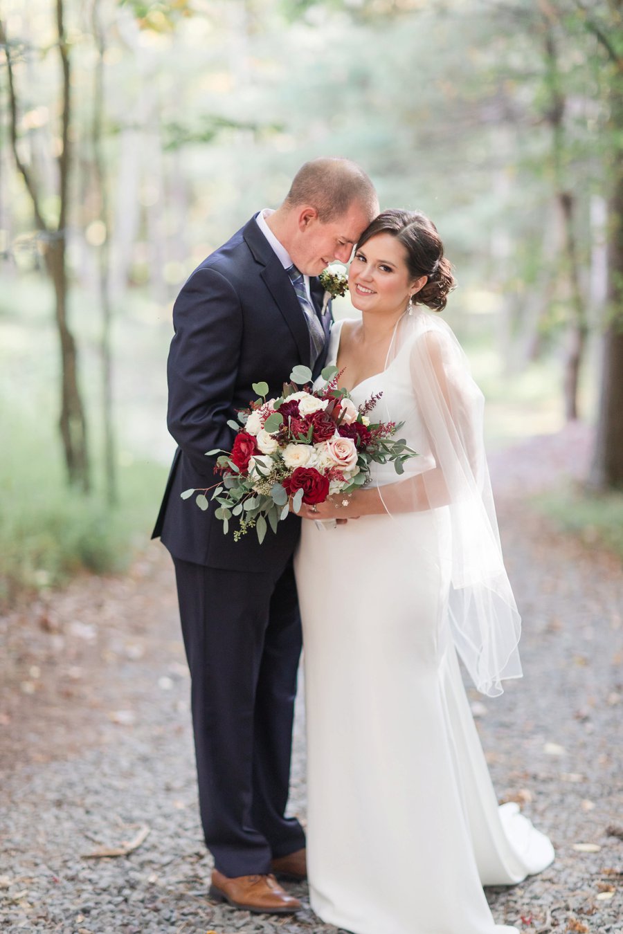 A Red, Green, & White Rustic Elegance Pennsylvania Wedding via TheELD.com