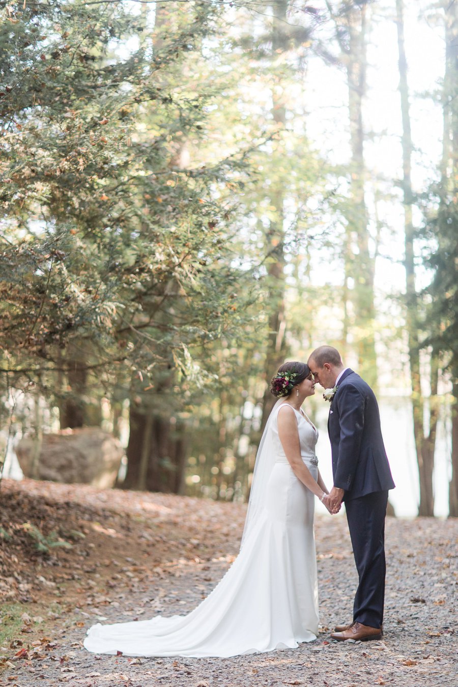 A Red, Green, & White Rustic Elegance Pennsylvania Wedding via TheELD.com