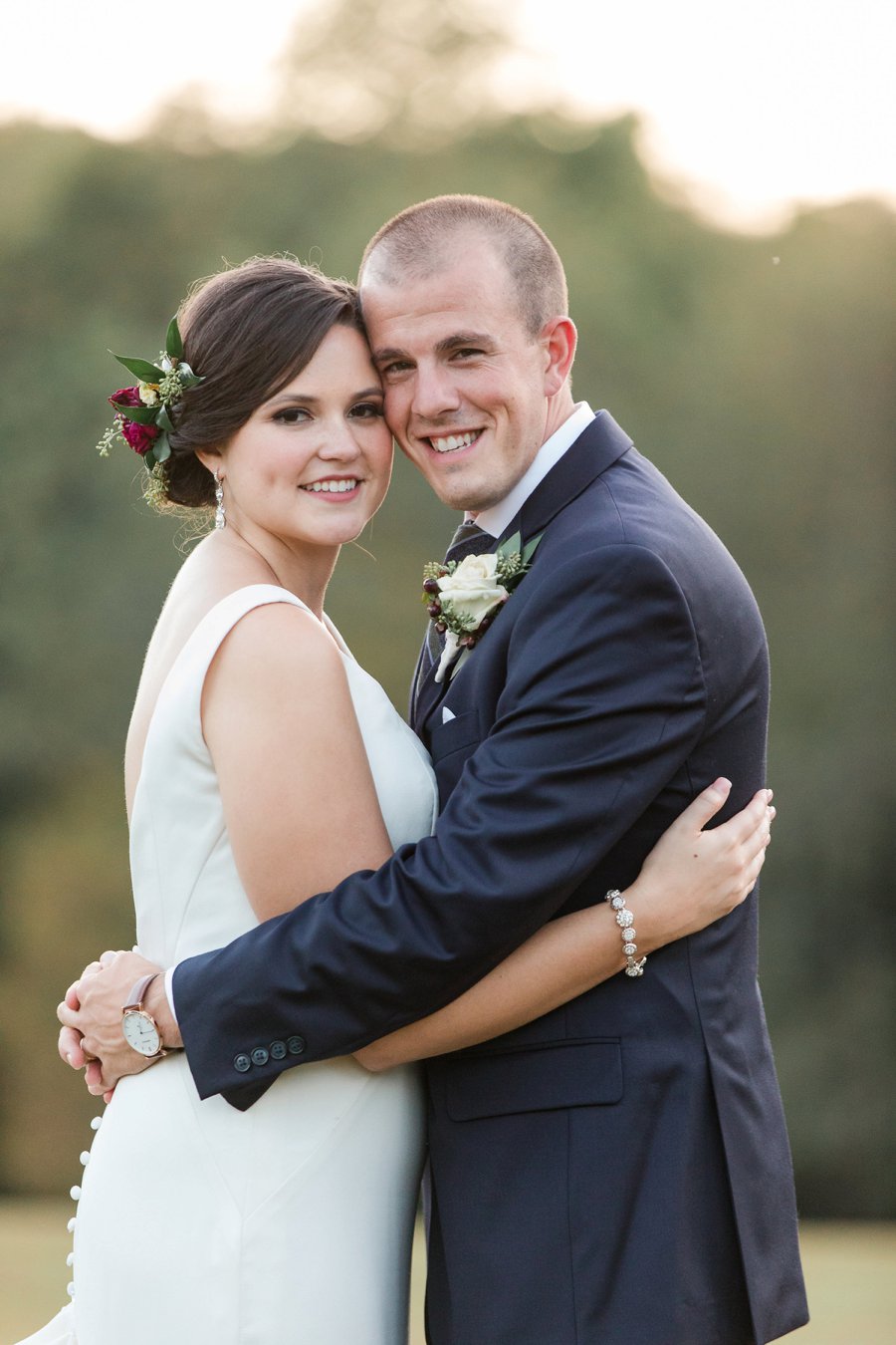 A Red, Green, & White Rustic Elegance Pennsylvania Wedding via TheELD.com