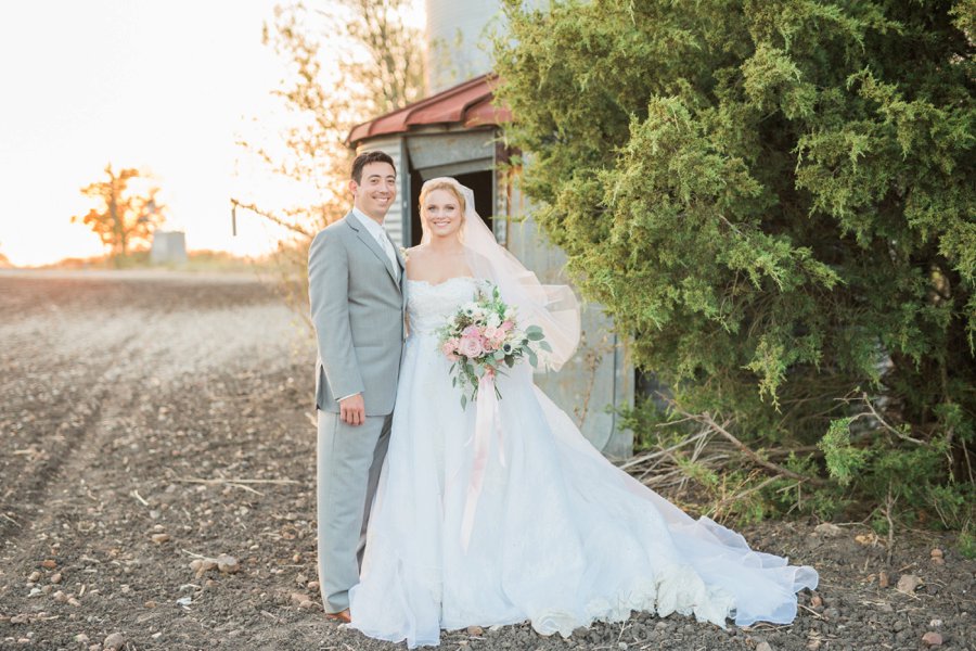 An Eclectic, Rustic Pink & Blue Texas Wedding Day via TheELD.com