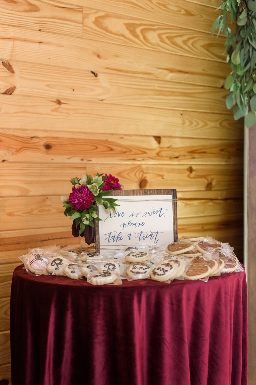 A Burgundy & Navy Rustic Elegant Florida Wedding via TheELD.com