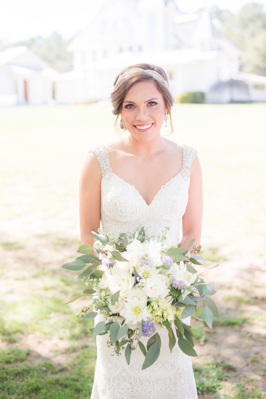 A Classic Southern Purple & White Alabama Wedding Day via TheELD.com