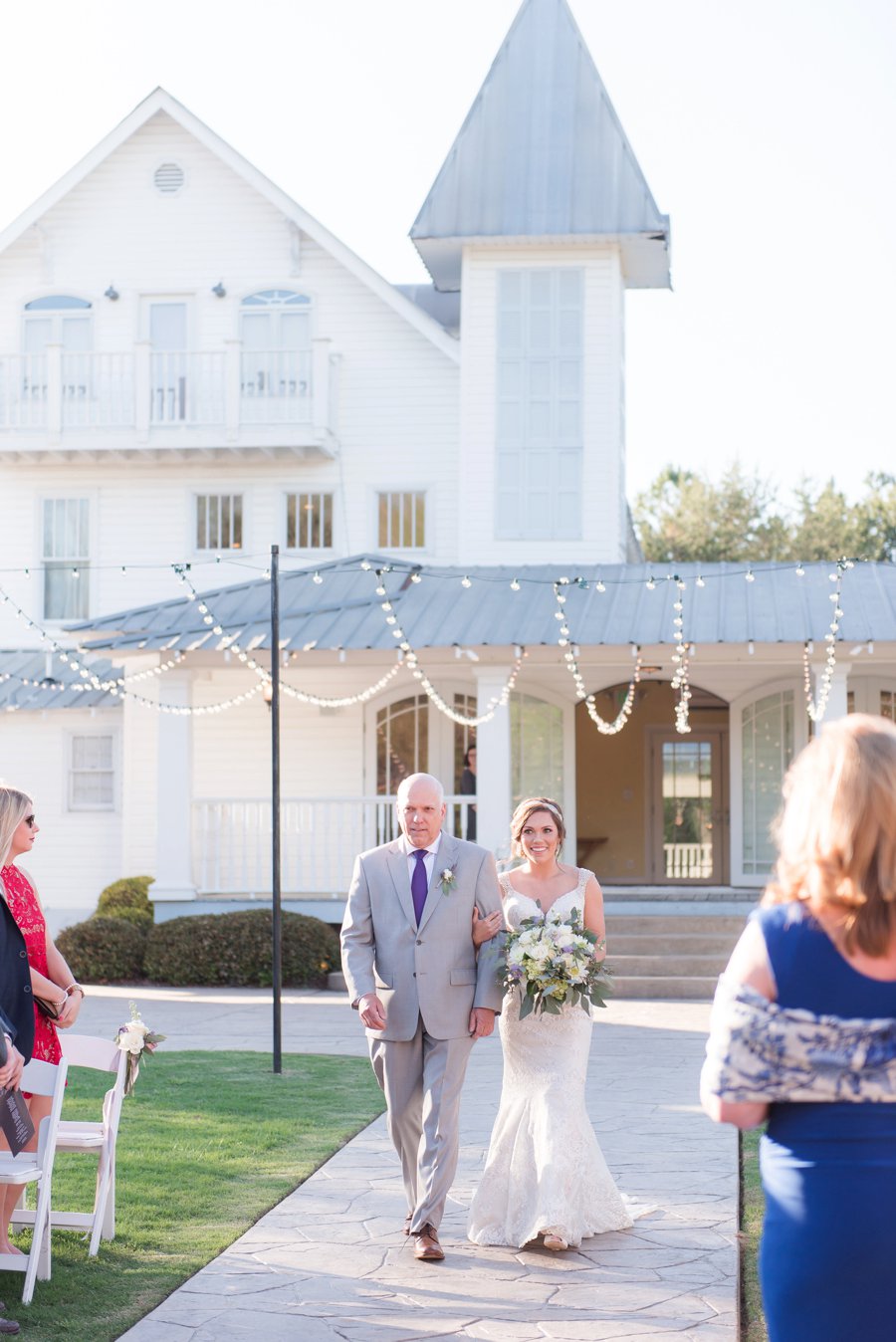 A Classic Southern Purple & White Alabama Wedding Day via TheELD.com