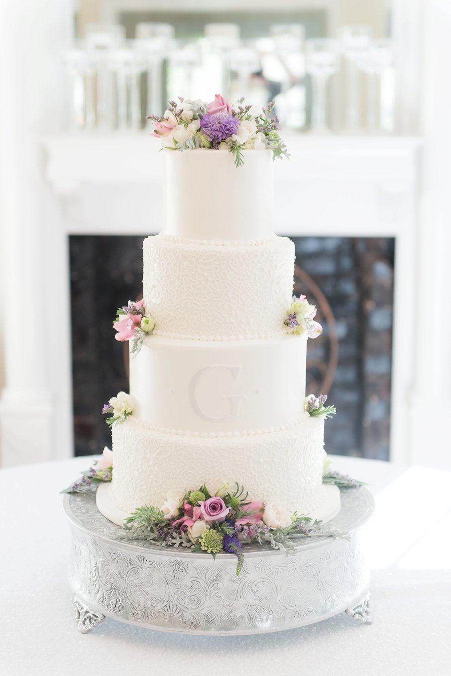 A Classic Southern Purple & White Alabama Wedding Day via TheELD.com