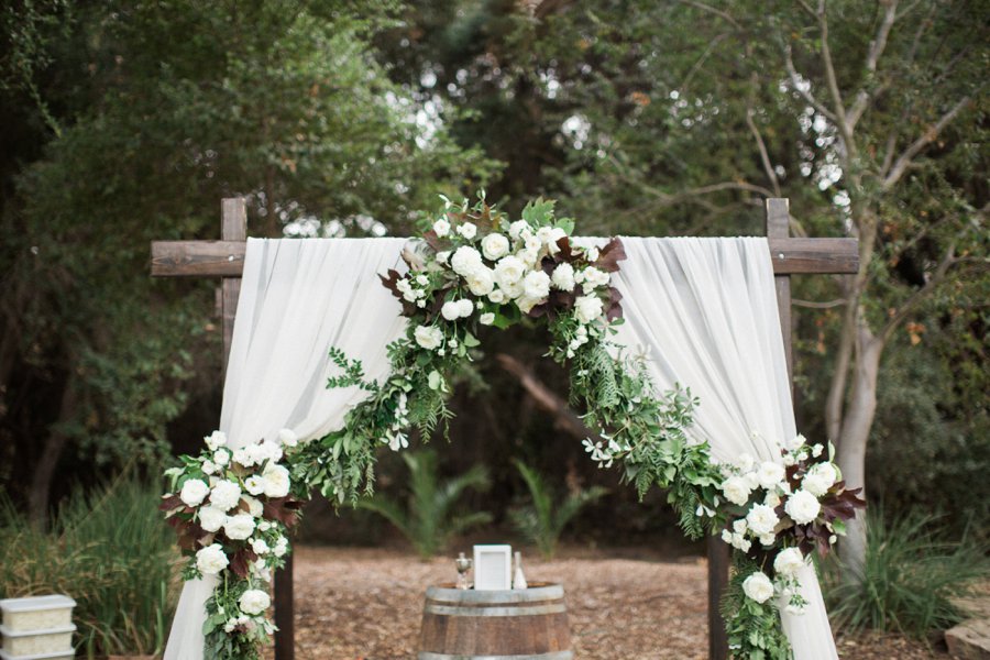 An Elegant Green & White Temecula Wedding via TheELD.com