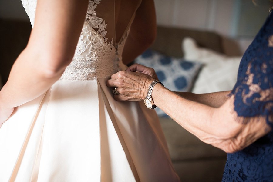 Rustic Elegant Navy & Green Jacksonville Wedding via TheELD.com