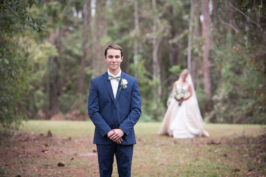 Rustic Elegant Navy & Green Jacksonville Wedding via TheELD.com