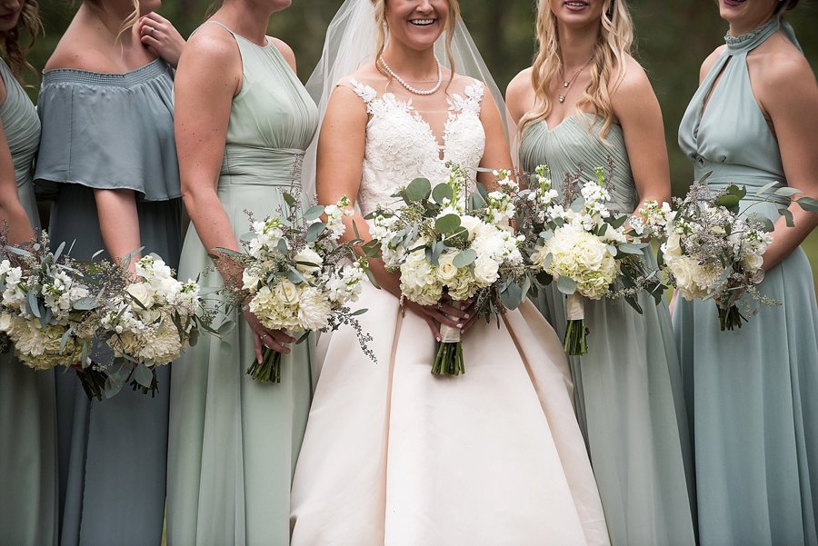 Rustic Elegant Navy & Green Jacksonville Wedding via TheELD.com