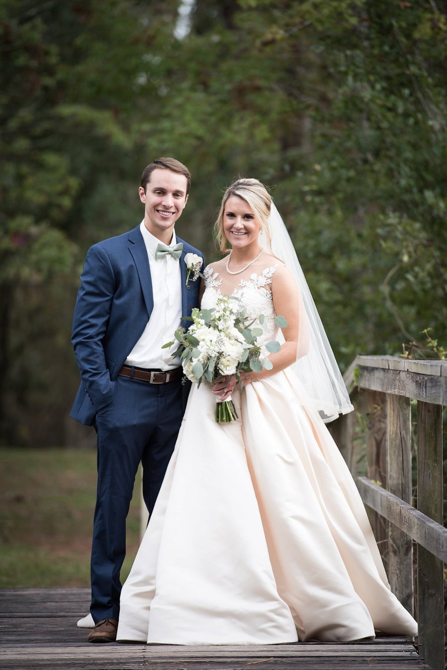 Rustic Elegant Navy & Green Jacksonville Wedding via TheELD.com
