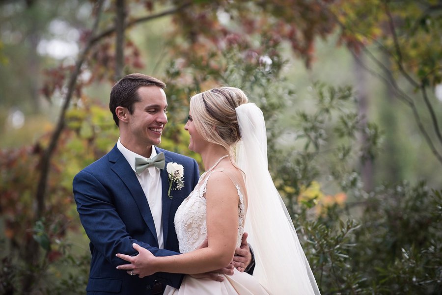 Rustic Elegant Navy & Green Jacksonville Wedding via TheELD.com