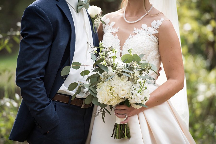 Rustic Elegant Navy & Green Jacksonville Wedding via TheELD.com