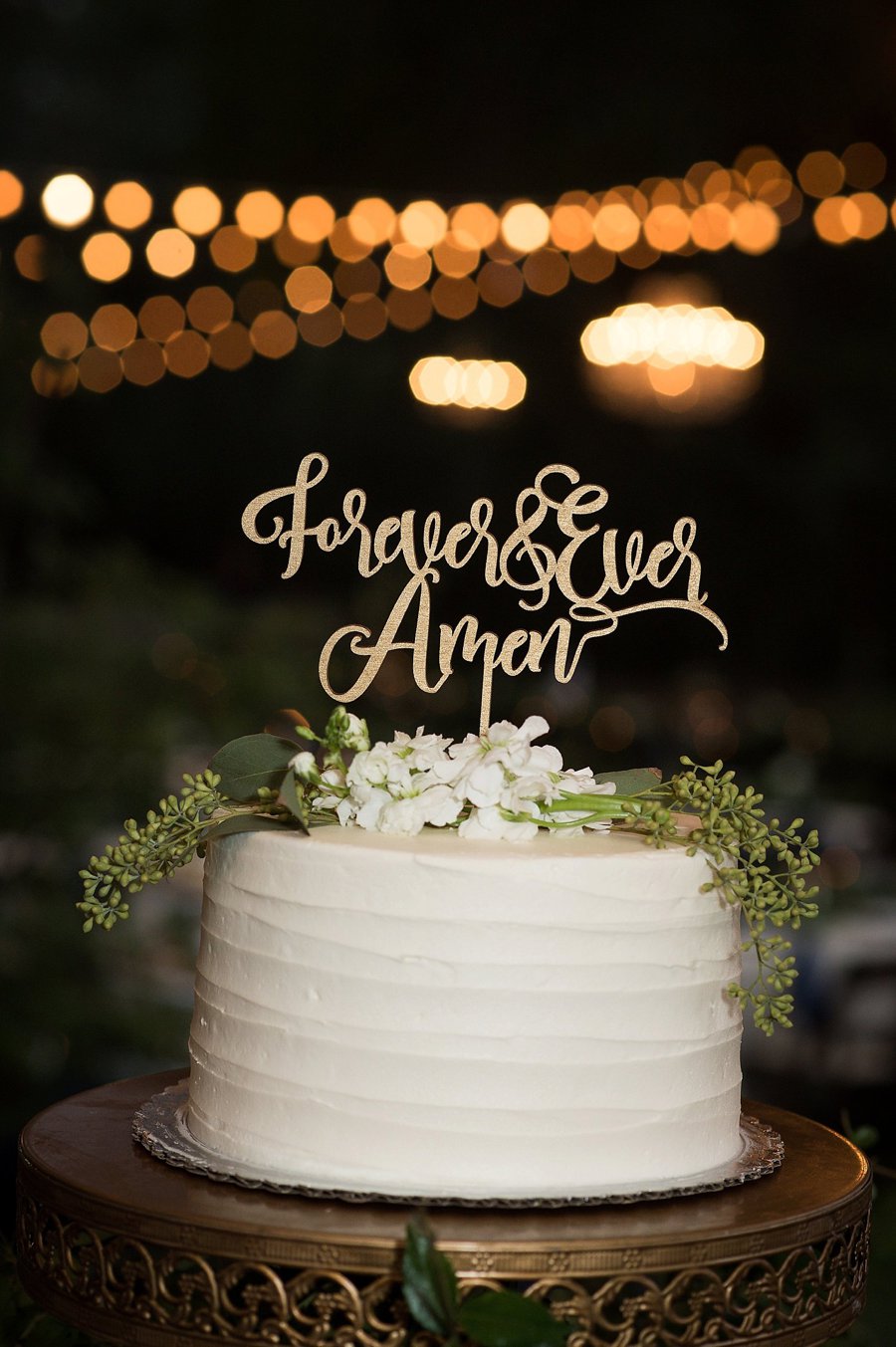 Rustic Elegant Navy & Green Jacksonville Wedding via TheELD.com