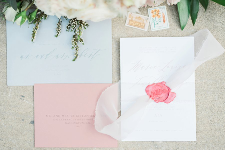 Timeless Champagne & Blush Classic Wedding Ideas via TheELD.com