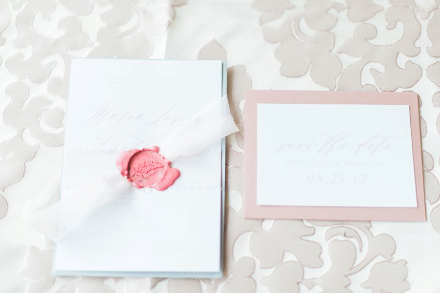 Timeless Champagne & Blush Classic Wedding Ideas via TheELD.com