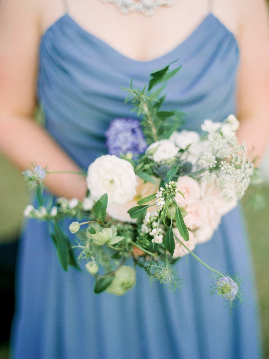 A Romantic Blue & Peach Texas Wedding Day via TheELD.com