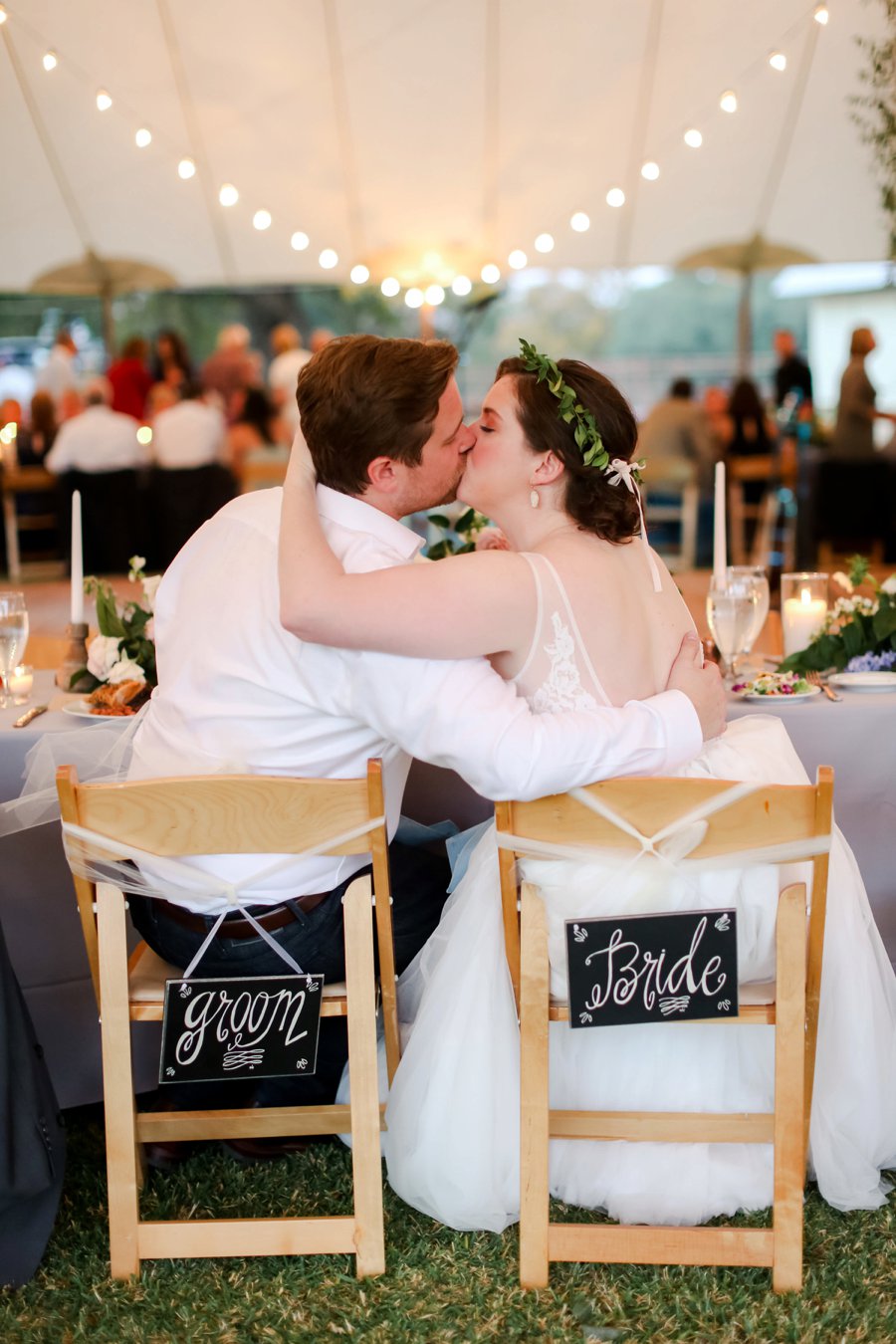 A Romantic Blue & Peach Texas Wedding Day via TheELD.com