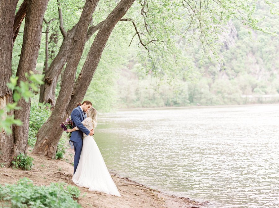 Organic & Romantic Lavender Wedding Ideas via TheELD.com