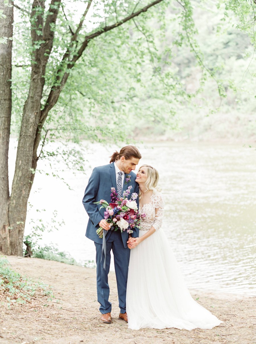 Organic & Romantic Lavender Wedding Ideas via TheELD.com