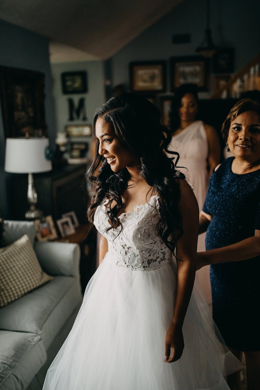 A Navy & Blush Rustic Elegant Central Florida Wedding via TheELD.com