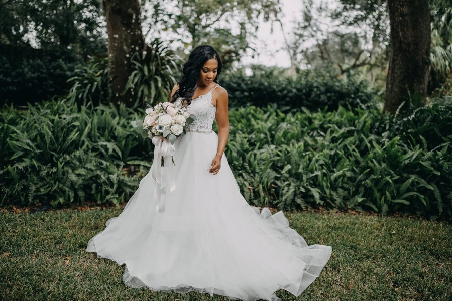 A Navy & Blush Rustic Elegant Central Florida Wedding via TheELD.com