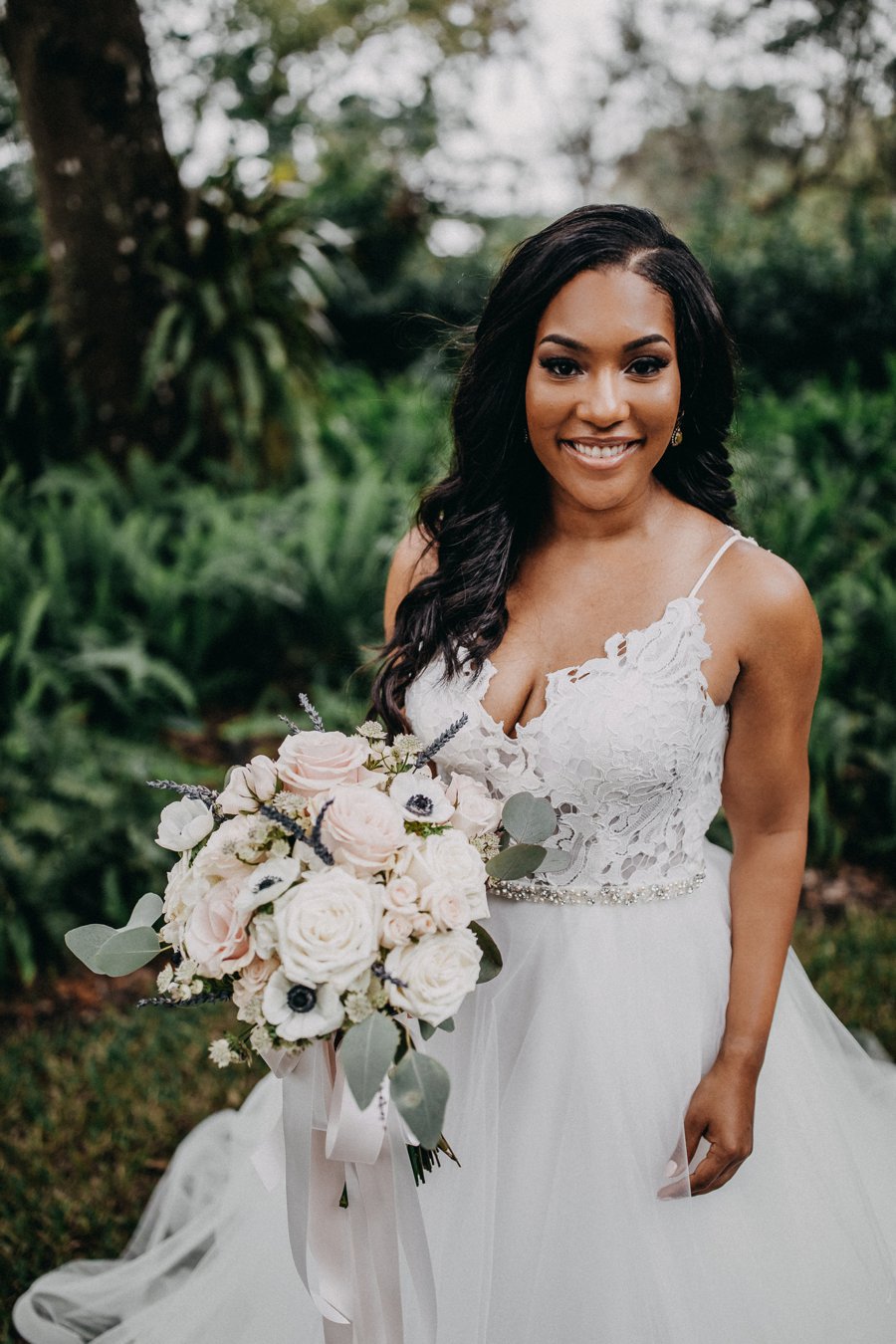 A Navy & Blush Rustic Elegant Central Florida Wedding via TheELD.com