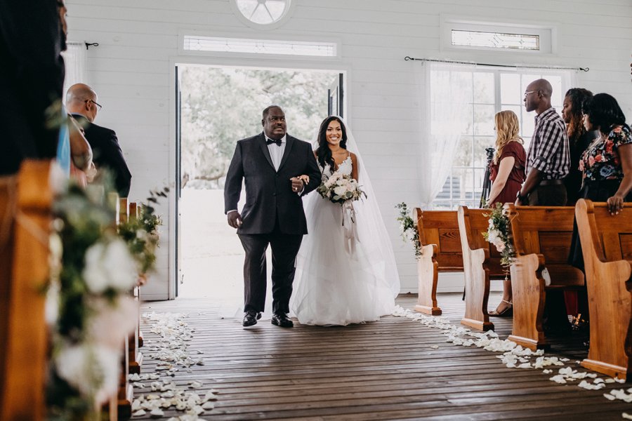 A Navy & Blush Rustic Elegant Central Florida Wedding via TheELD.com