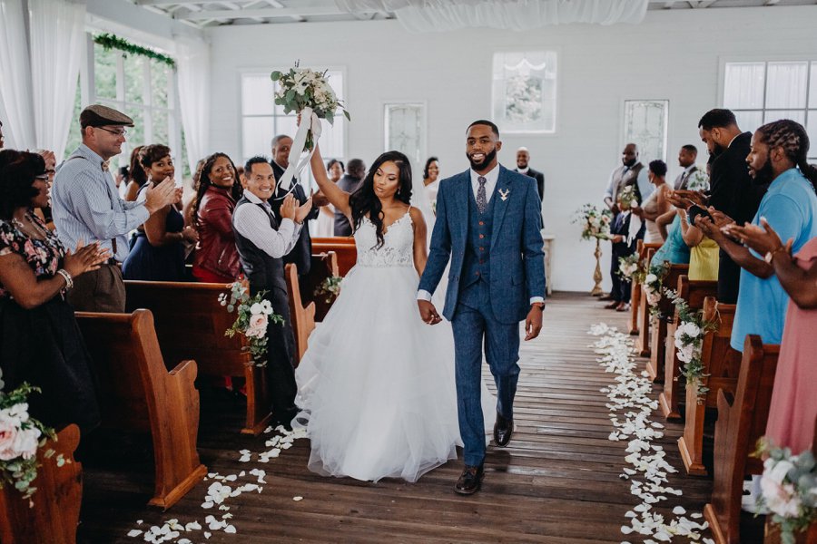 A Navy & Blush Rustic Elegant Central Florida Wedding via TheELD.com