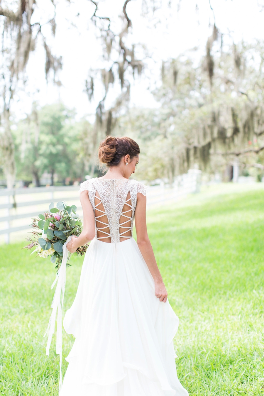 Blue & Blush Chambray Inspired Wedding Ideas via TheELD.com