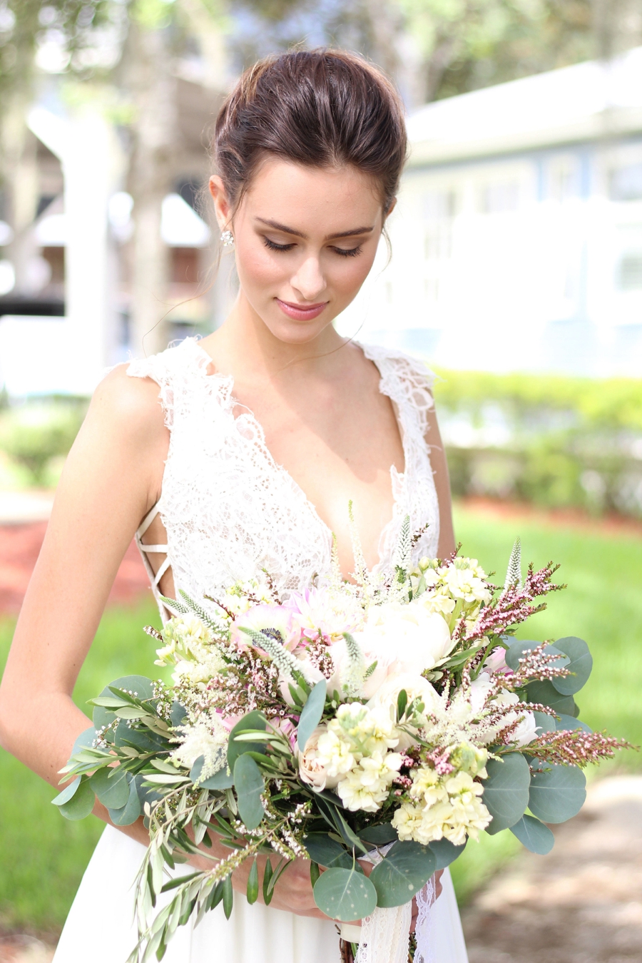 Blue & Blush Chambray Inspired Wedding Ideas via TheELD.com