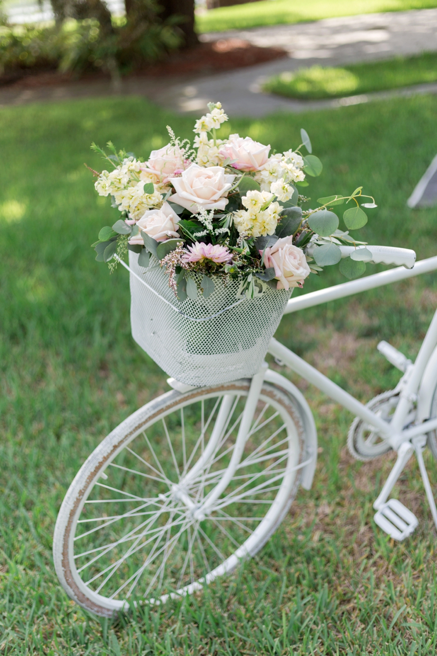 Blue & Blush Chambray Inspired Wedding Ideas via TheELD.com