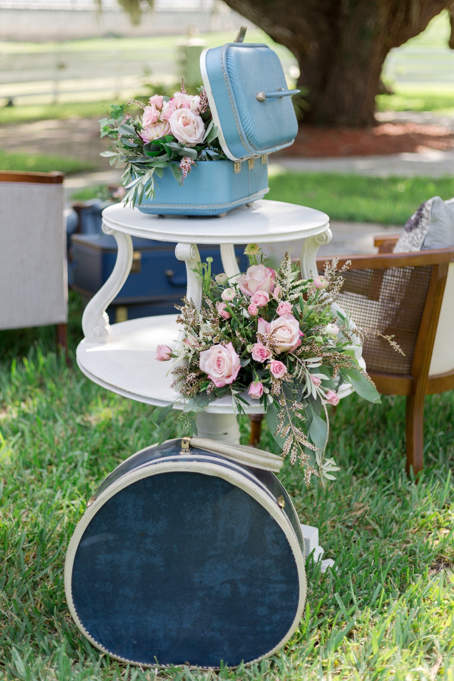 Blue & Blush Chambray Inspired Wedding Ideas via TheELD.com