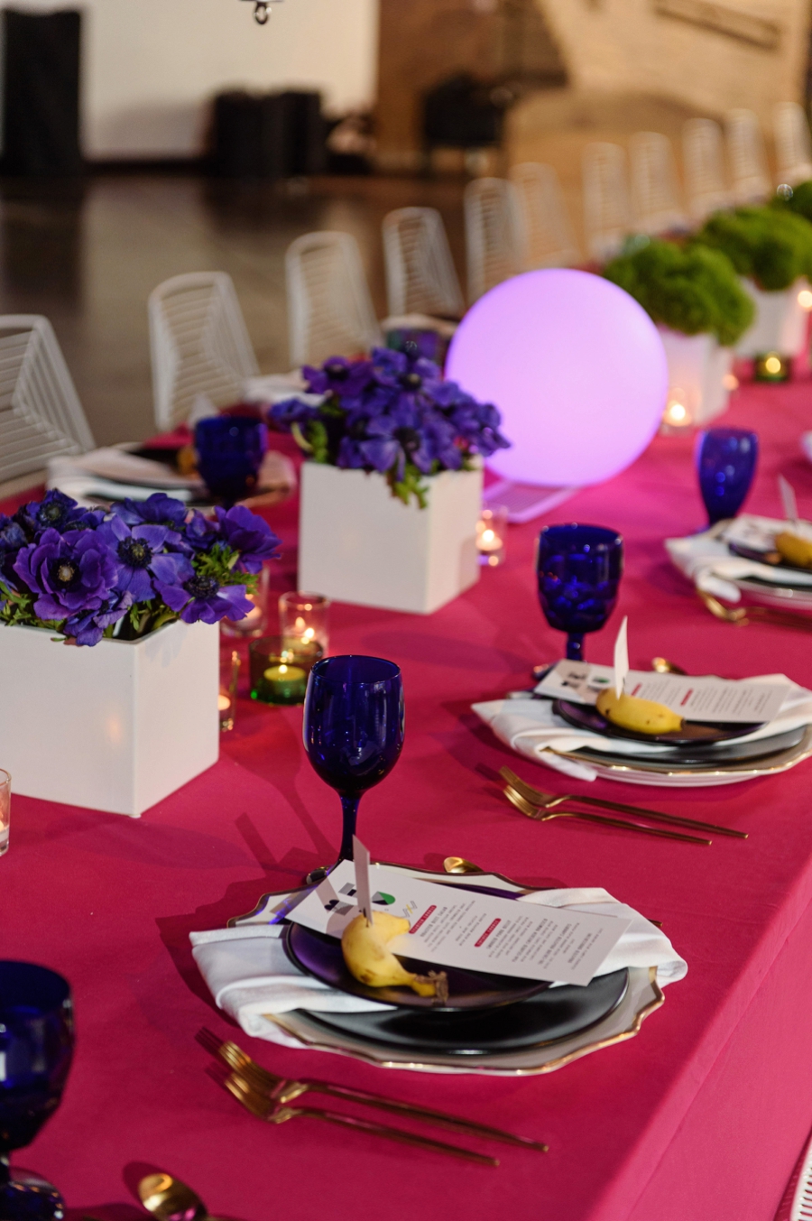 Colorful, Modern Pop Art Inspired Wedding Ideas via TheELD.com