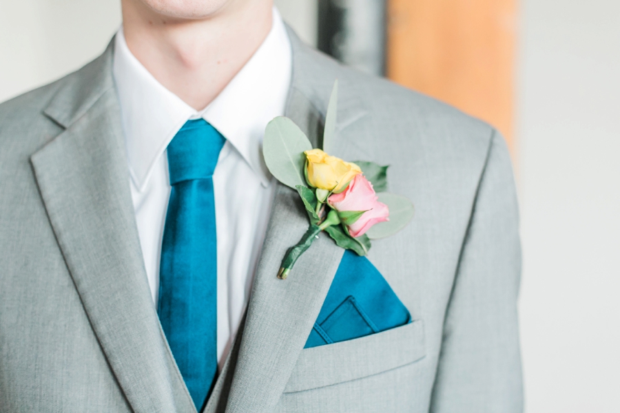 A Colorful Modern Elegant Charlotte Wedding via TheELD.com