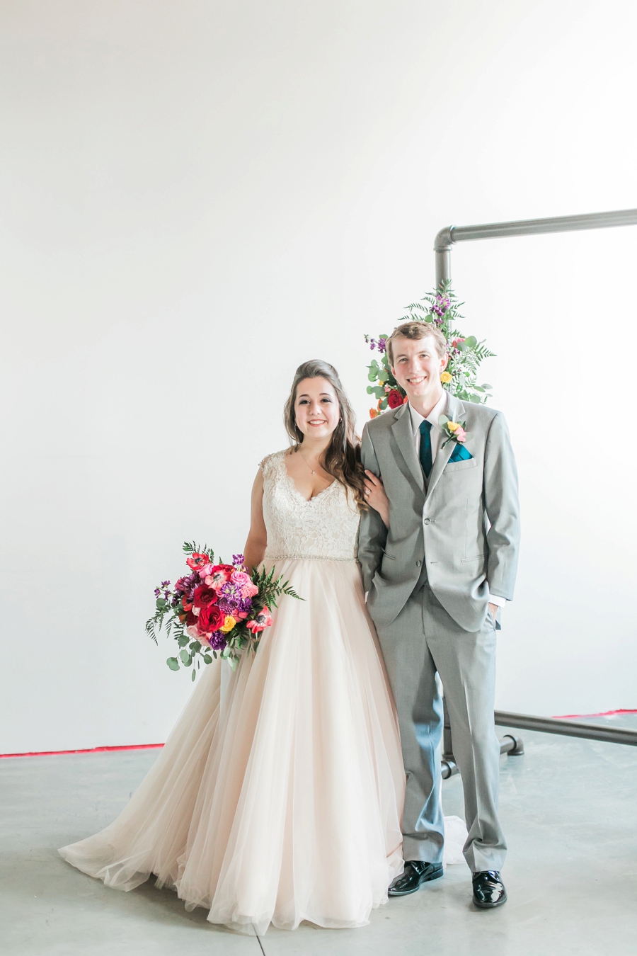 A Colorful Modern Elegant Charlotte Wedding via TheELD.com