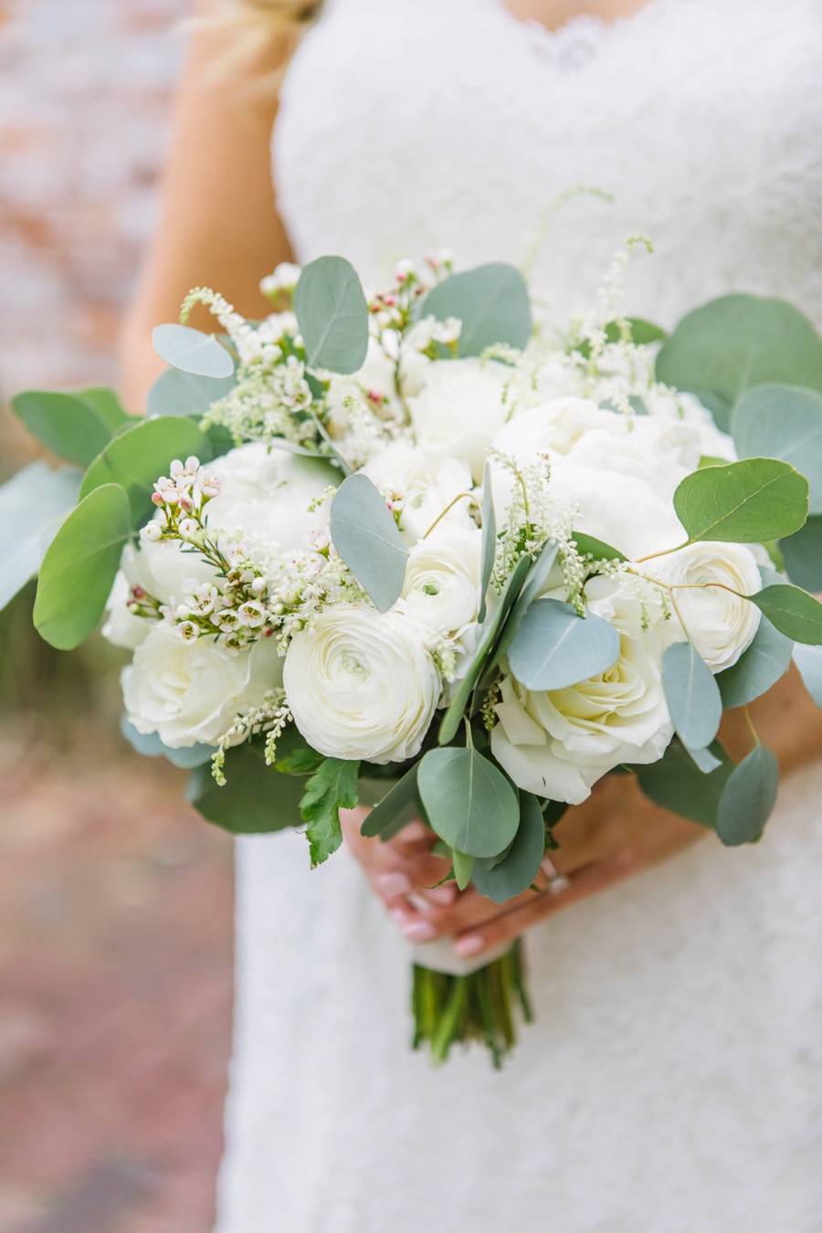 A Navy Garden Inspired Winter Park Wedding via TheELD.com