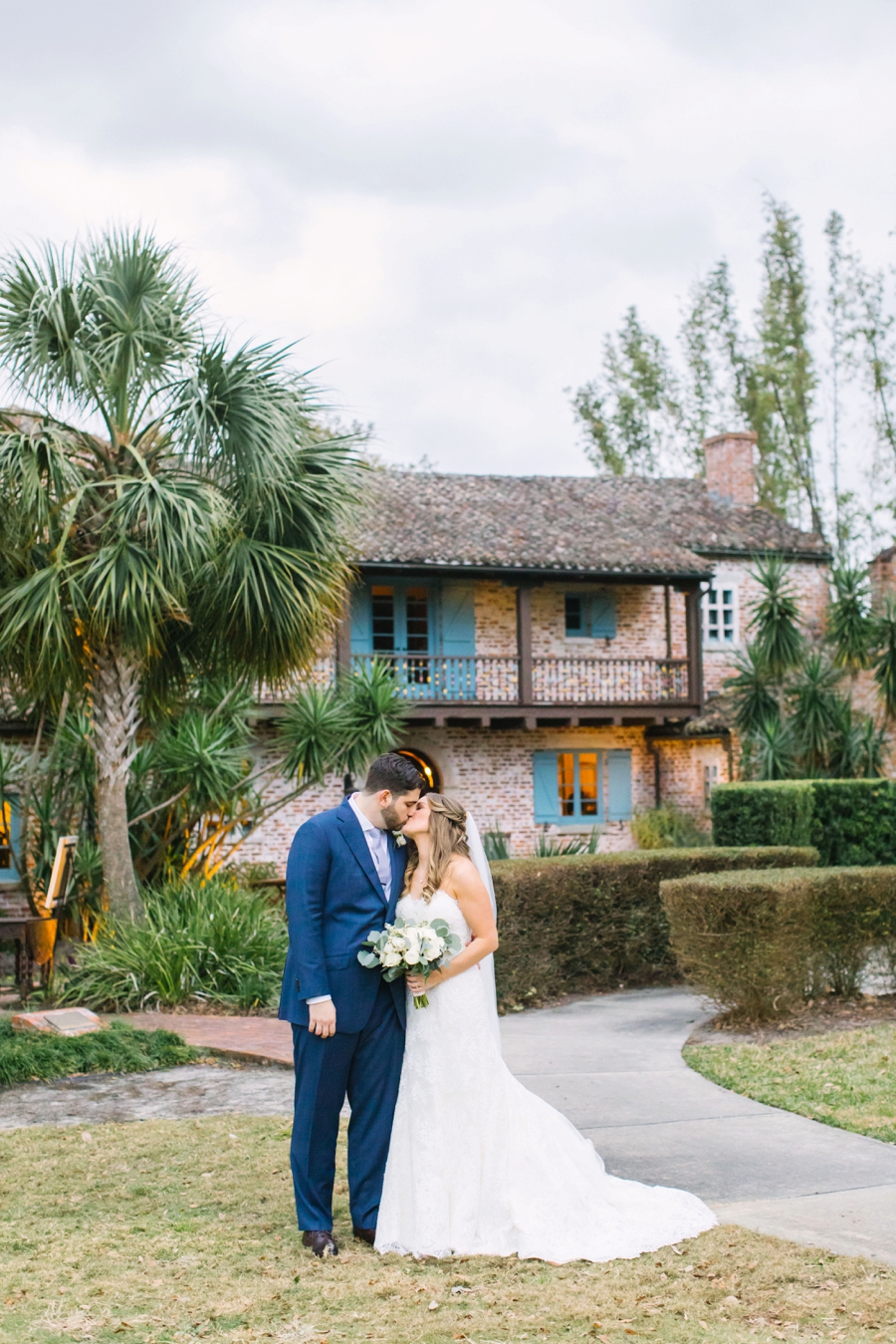 A Navy Garden Inspired Winter Park Wedding via TheELD.com