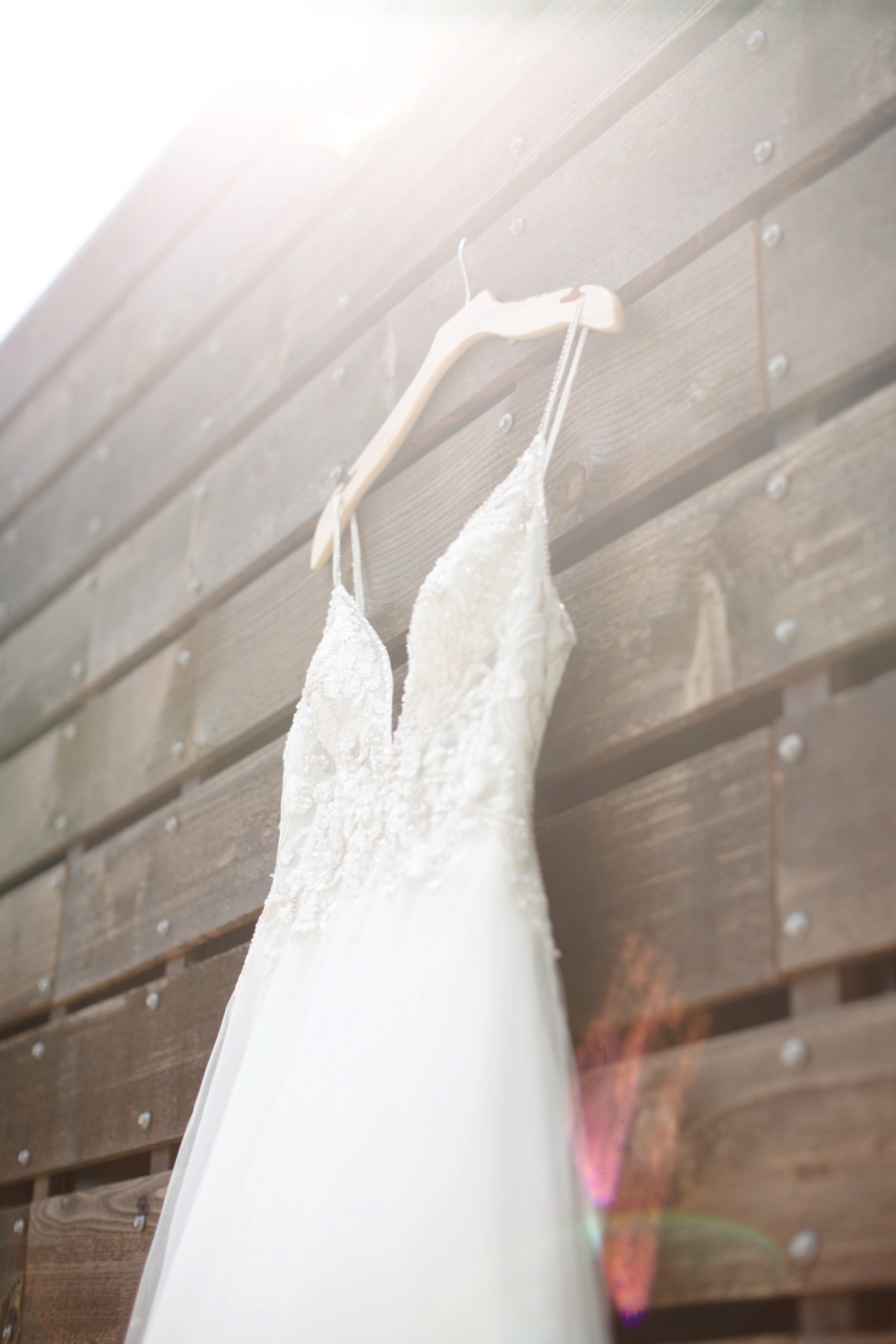 Chic Celestial Inspired Wedding Ideas via TheELD.com