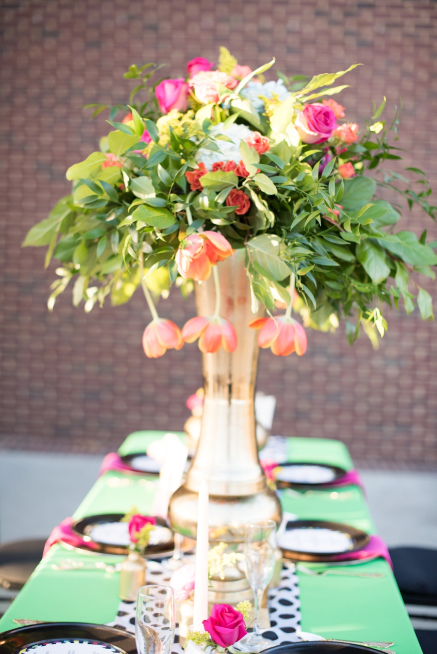 Colorful & Modern Kate Spade Inspired Wedding Ideas via TheELD.com