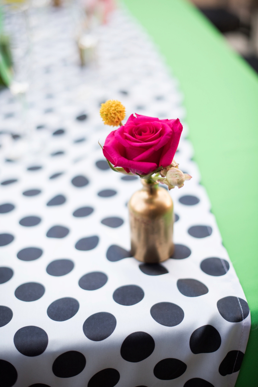 Colorful & Modern Kate Spade Inspired Wedding Ideas via TheELD.com