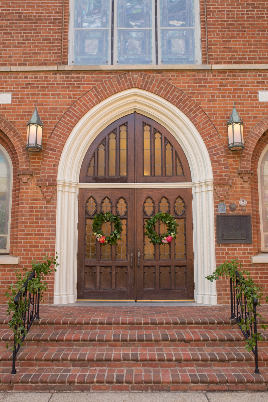 A Romantic Pink South Carolina Wedding via TheELD.com