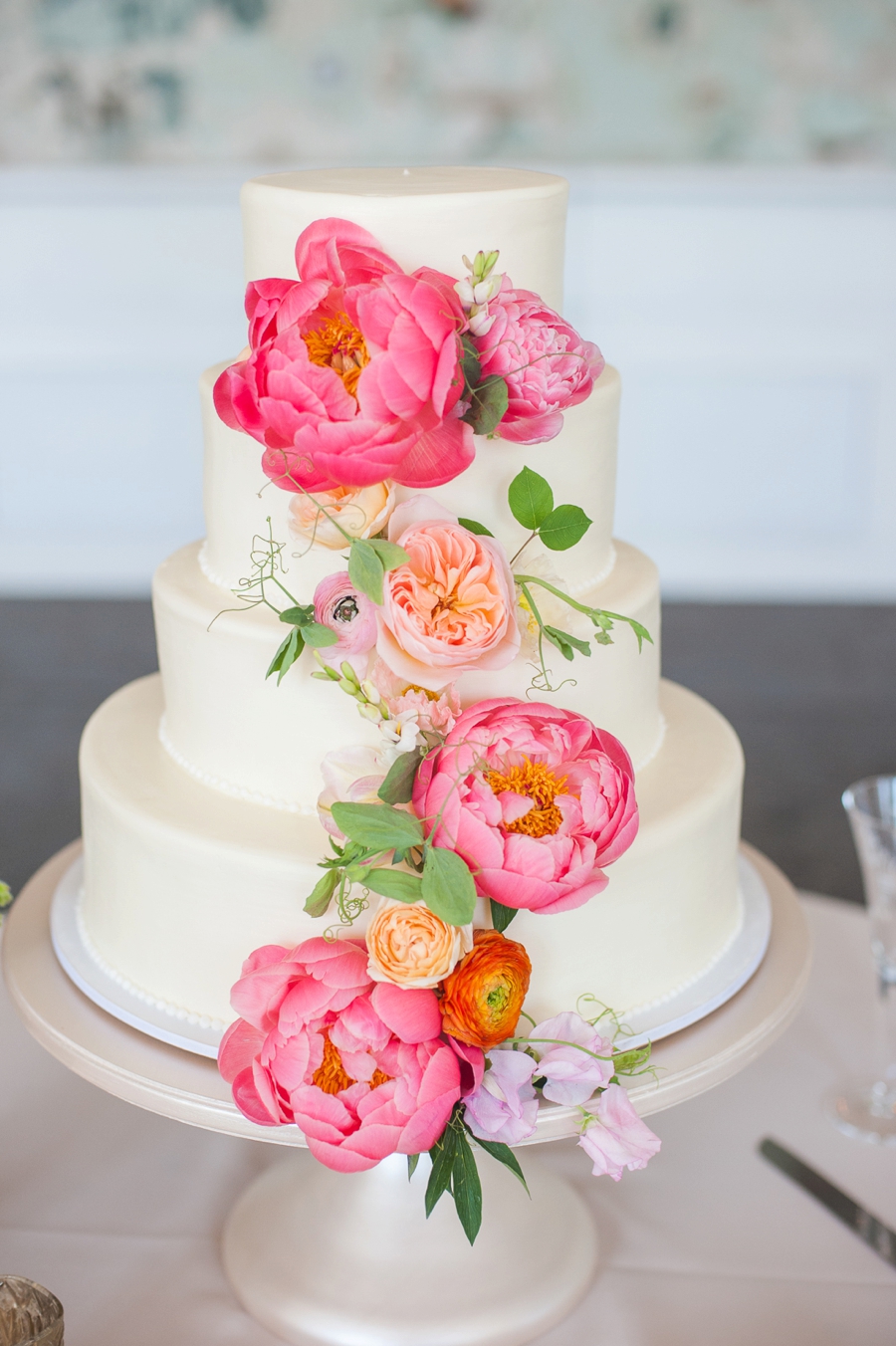 A Romantic Pink South Carolina Wedding via TheELD.com