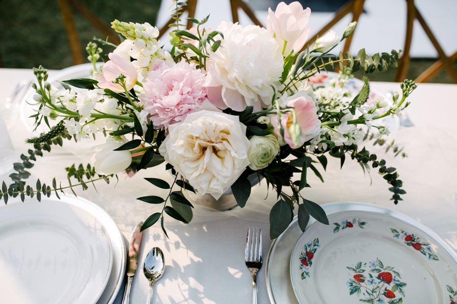 Whimsical & Romantic South Carolina Wedding via TheELD.com