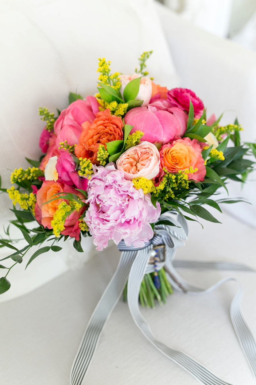 A Colorful & Chic Central Florida Wedding via TheELD.com