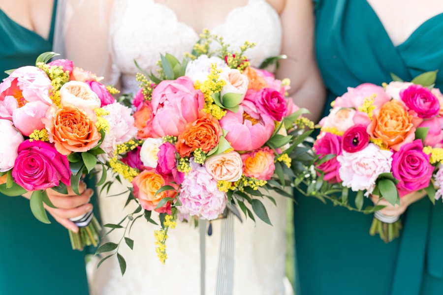 A Colorful & Chic Central Florida Wedding via TheELD.com