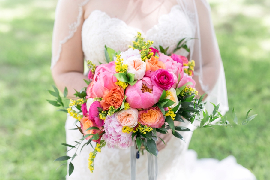 A Colorful & Chic Central Florida Wedding via TheELD.com