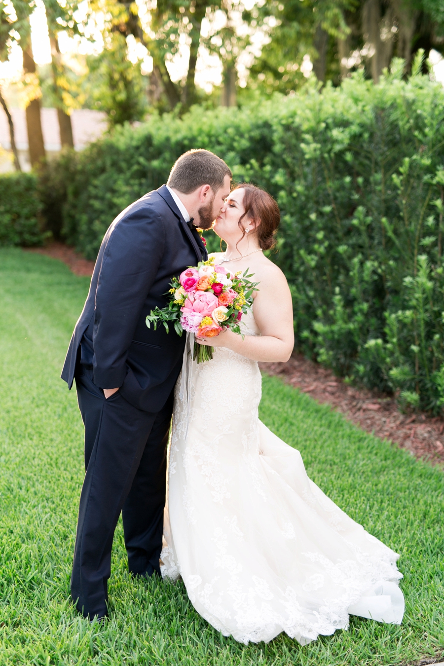 A Colorful & Chic Central Florida Wedding via TheELD.com